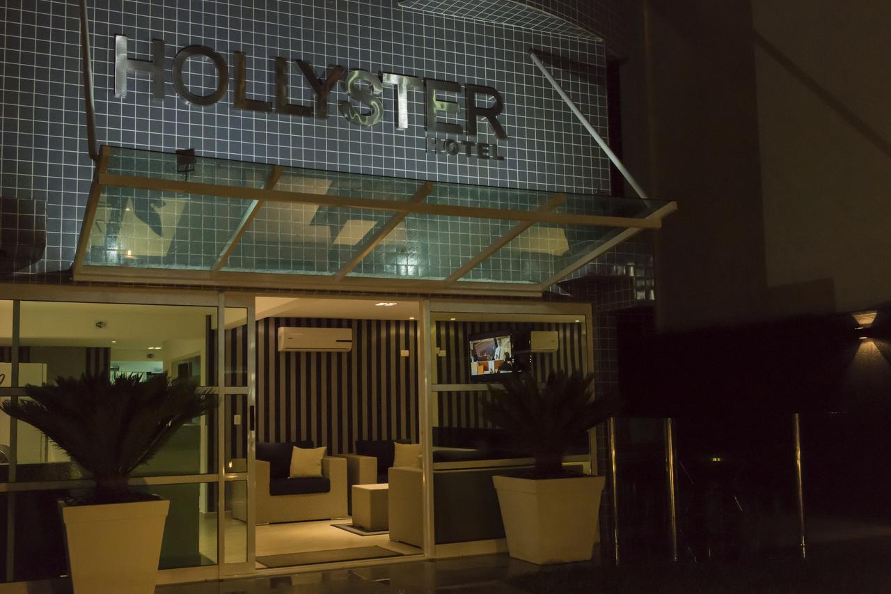 Hollyster Hotel Pinhais Esterno foto