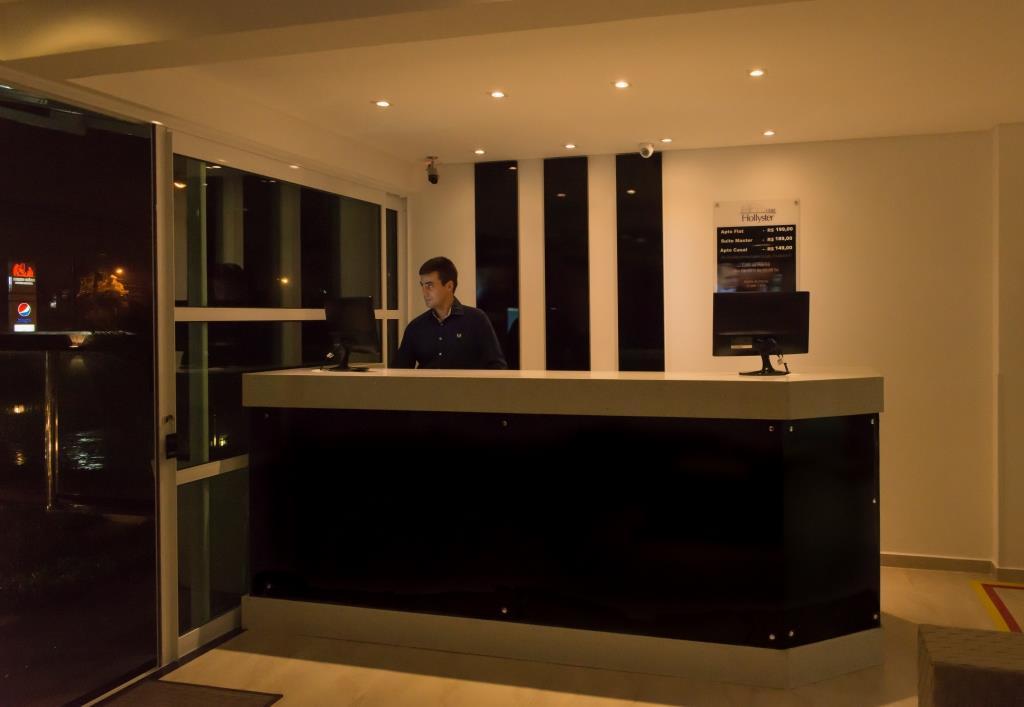 Hollyster Hotel Pinhais Esterno foto