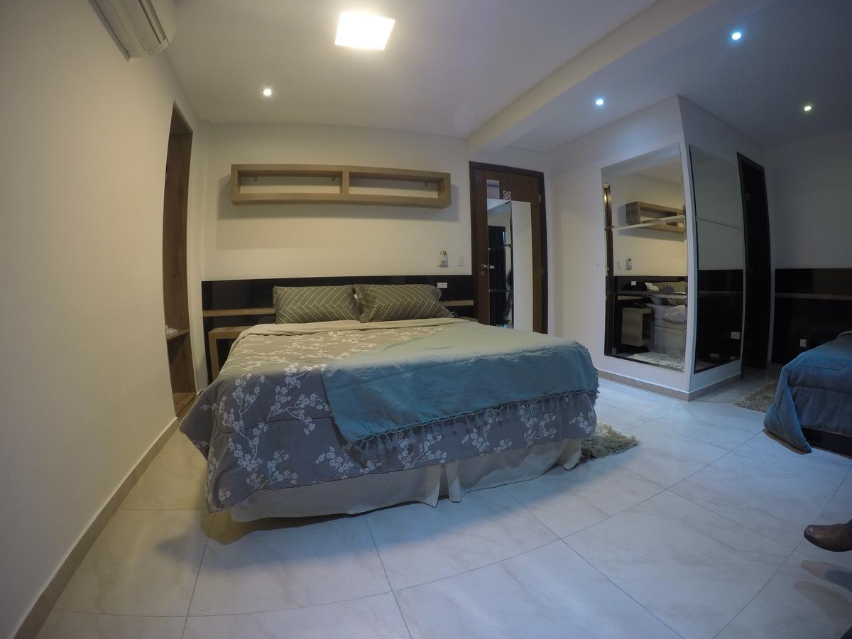 Hollyster Hotel Pinhais Esterno foto