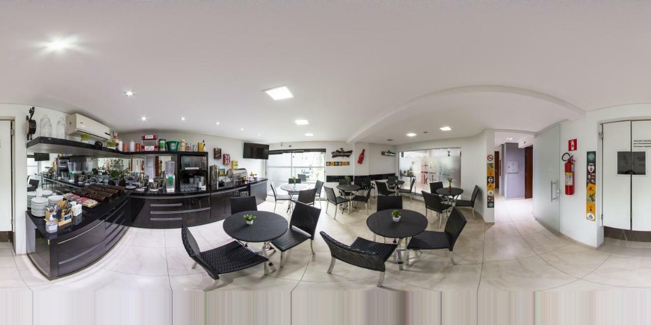 Hollyster Hotel Pinhais Esterno foto