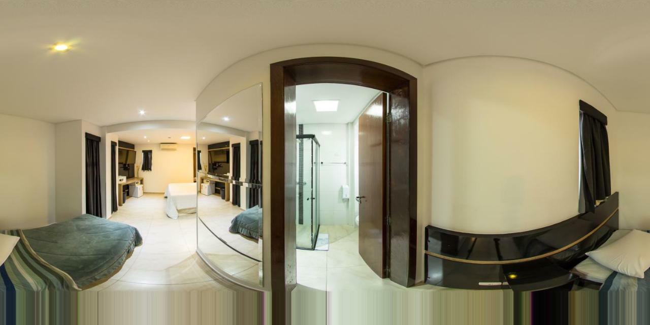 Hollyster Hotel Pinhais Esterno foto