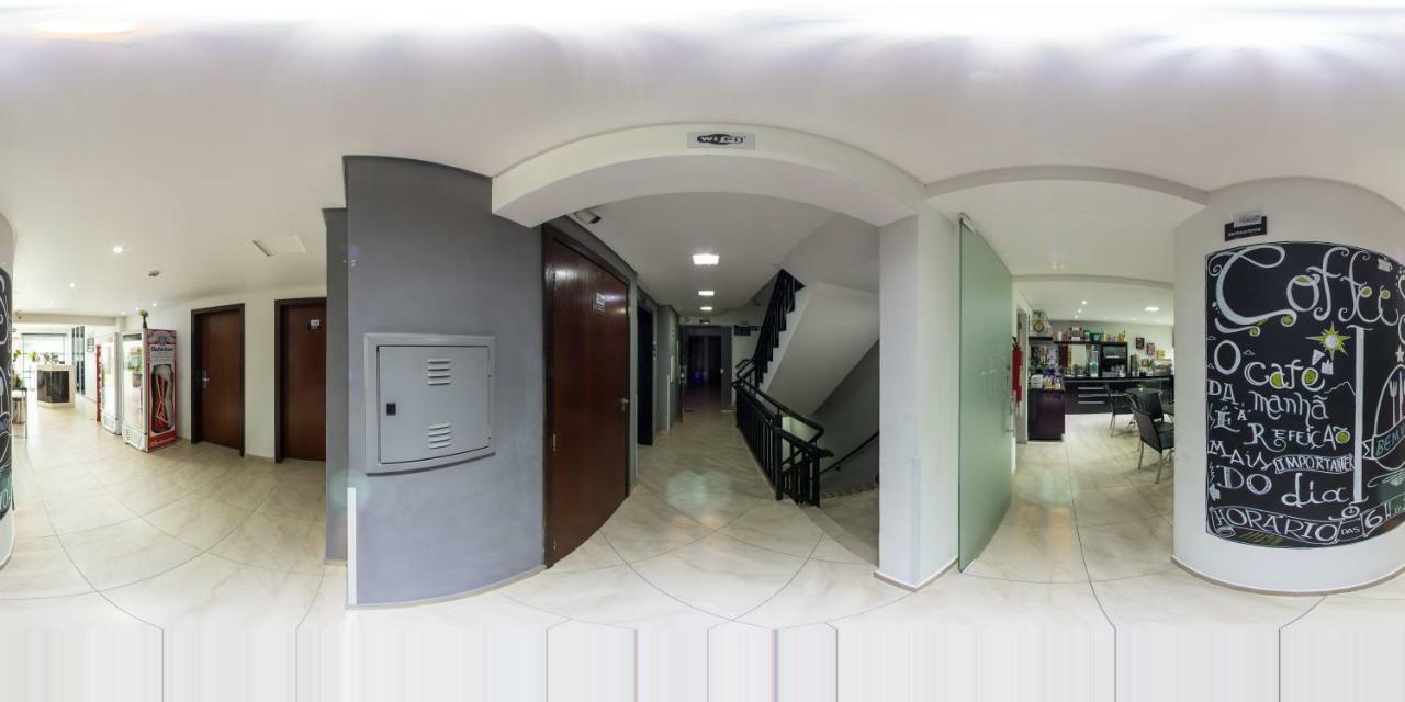 Hollyster Hotel Pinhais Esterno foto