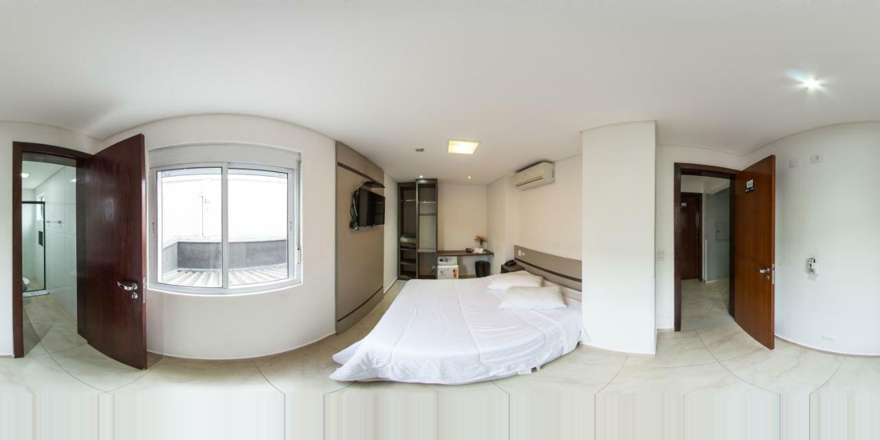 Hollyster Hotel Pinhais Esterno foto