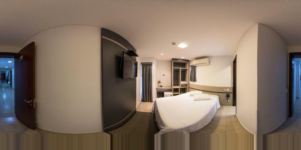 Hollyster Hotel Pinhais Esterno foto