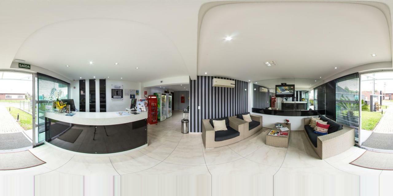 Hollyster Hotel Pinhais Esterno foto