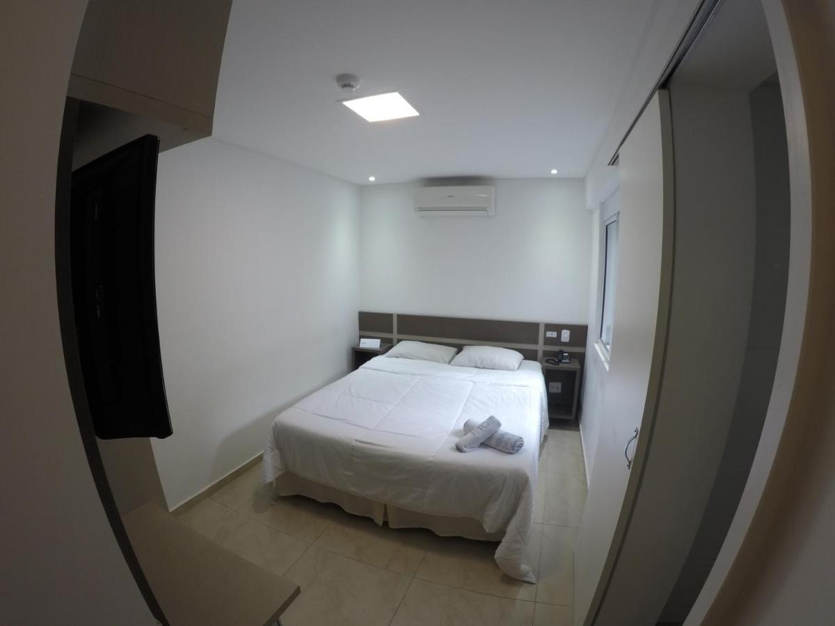 Hollyster Hotel Pinhais Esterno foto