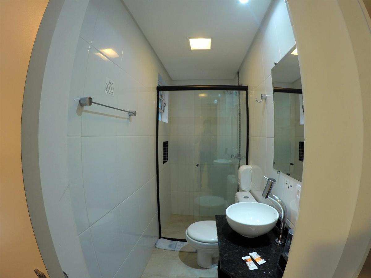 Hollyster Hotel Pinhais Esterno foto