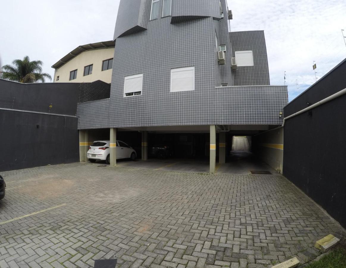 Hollyster Hotel Pinhais Esterno foto