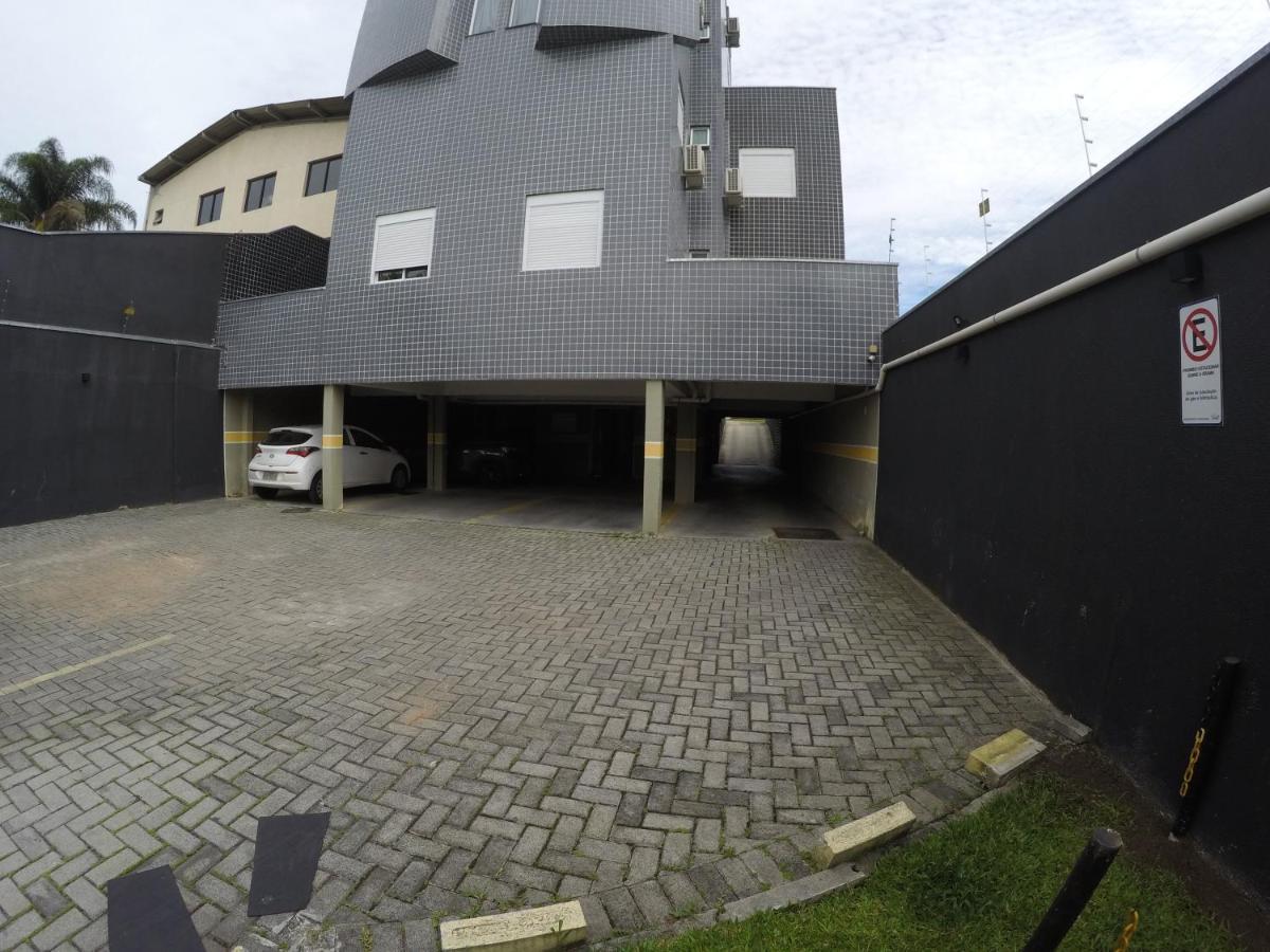 Hollyster Hotel Pinhais Esterno foto